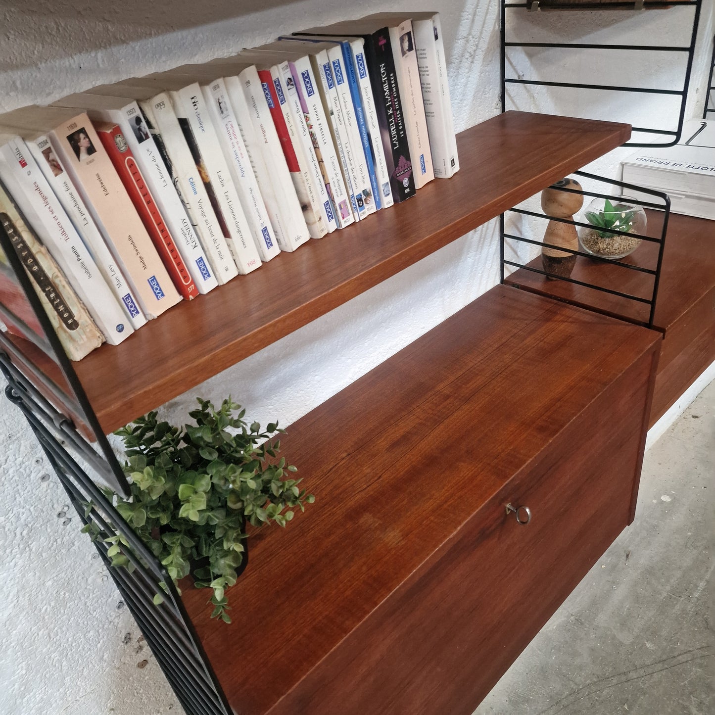 Bibliothèque String Furniture