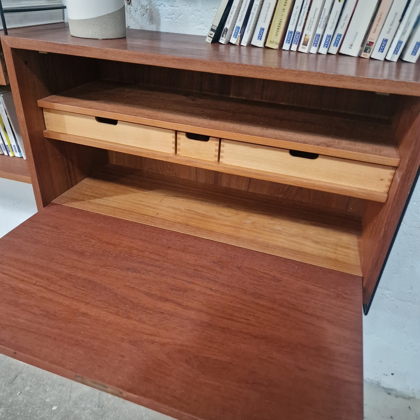 Bibliothèque String Furniture