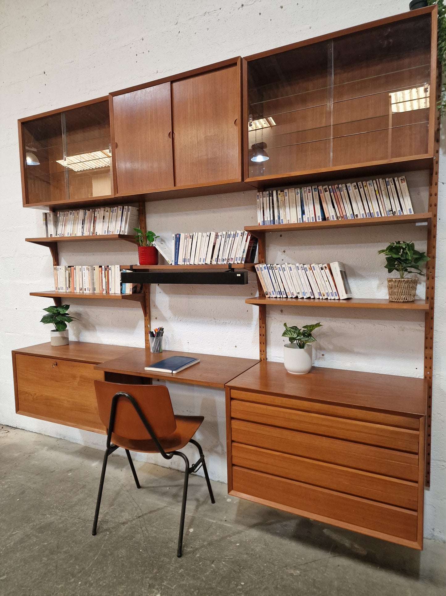Bibliothèque bureau Poul Cadovius