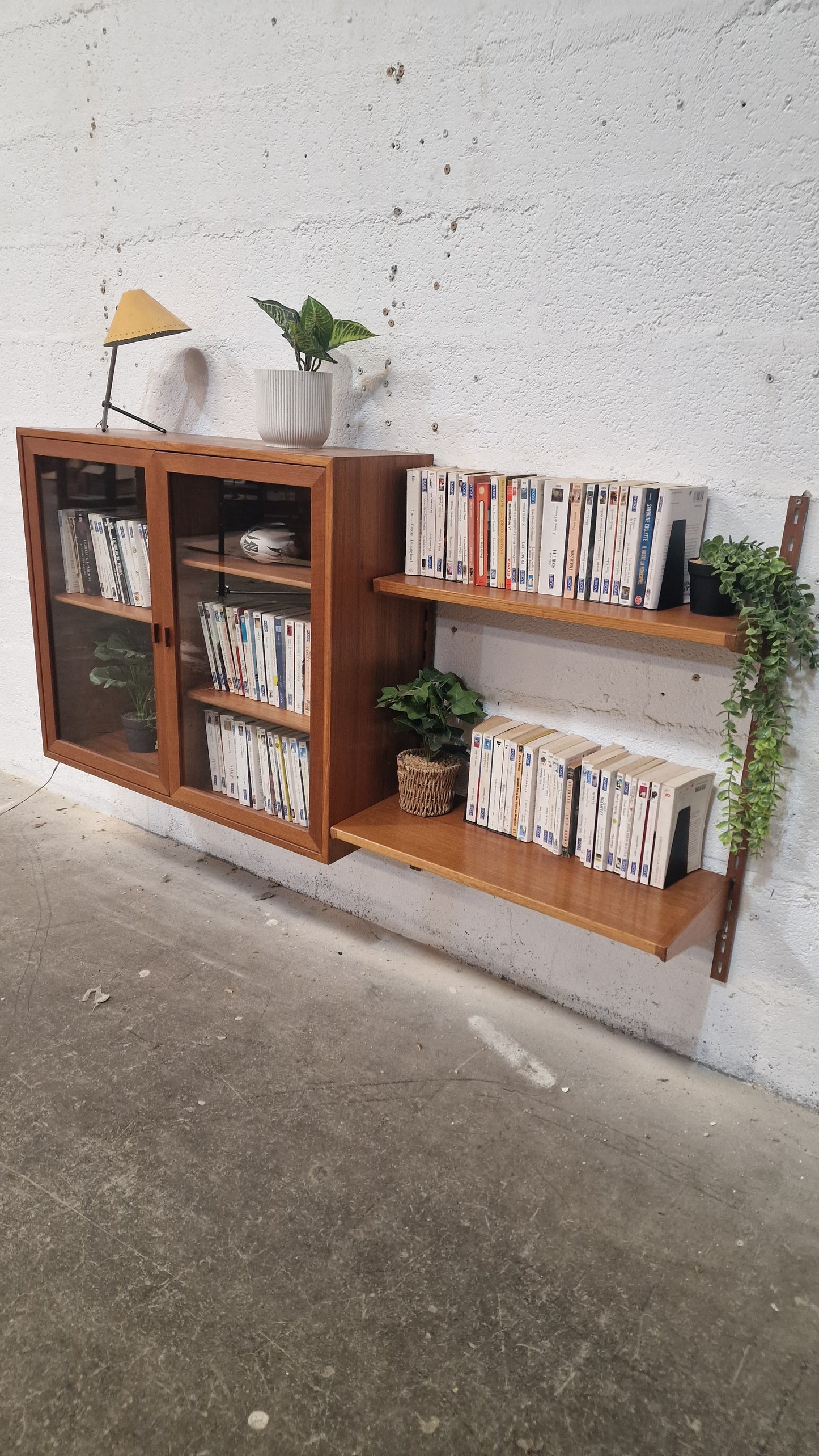 Bibliothèque murale Kai Kristiansen