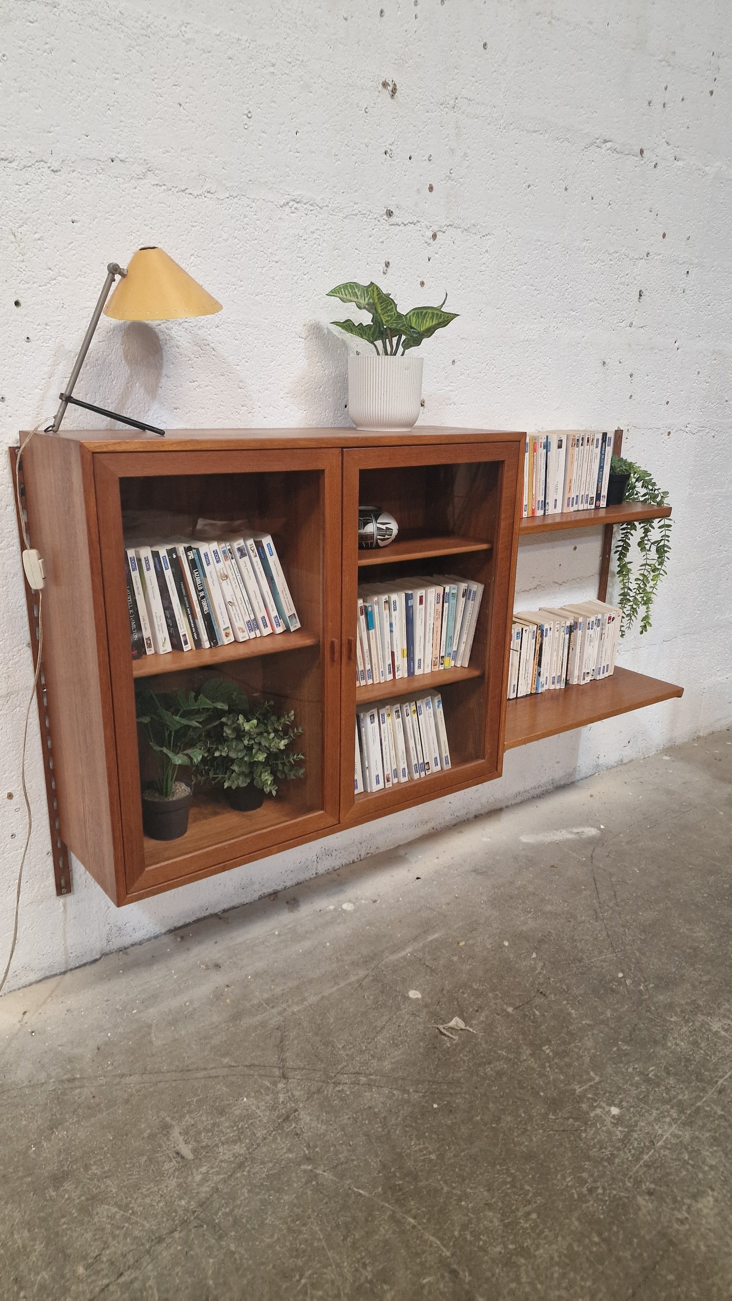 Bibliothèque murale Kai Kristiansen